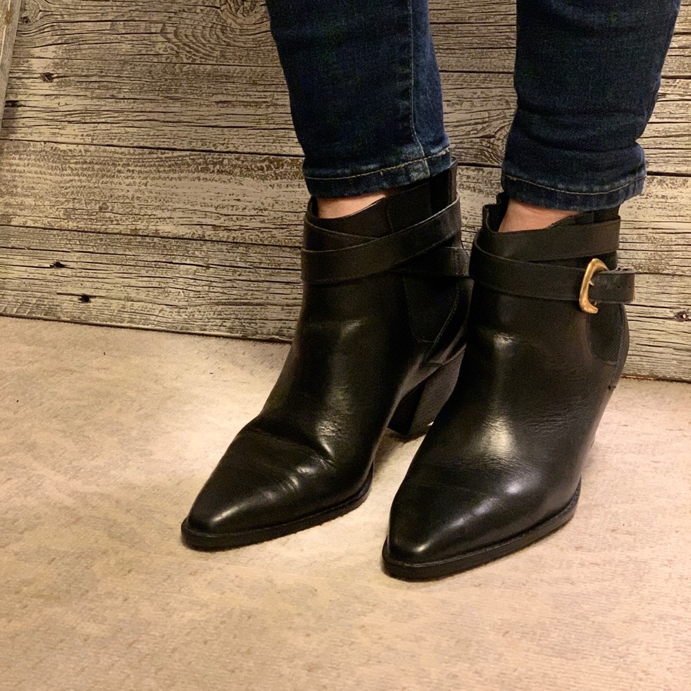 Vintage Lord and Taylor leather booties